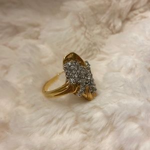 Vintage ring Costume jewelry